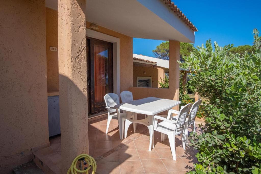 Villetta Porto Corallo Vista Mare Вилапуцу Екстериор снимка