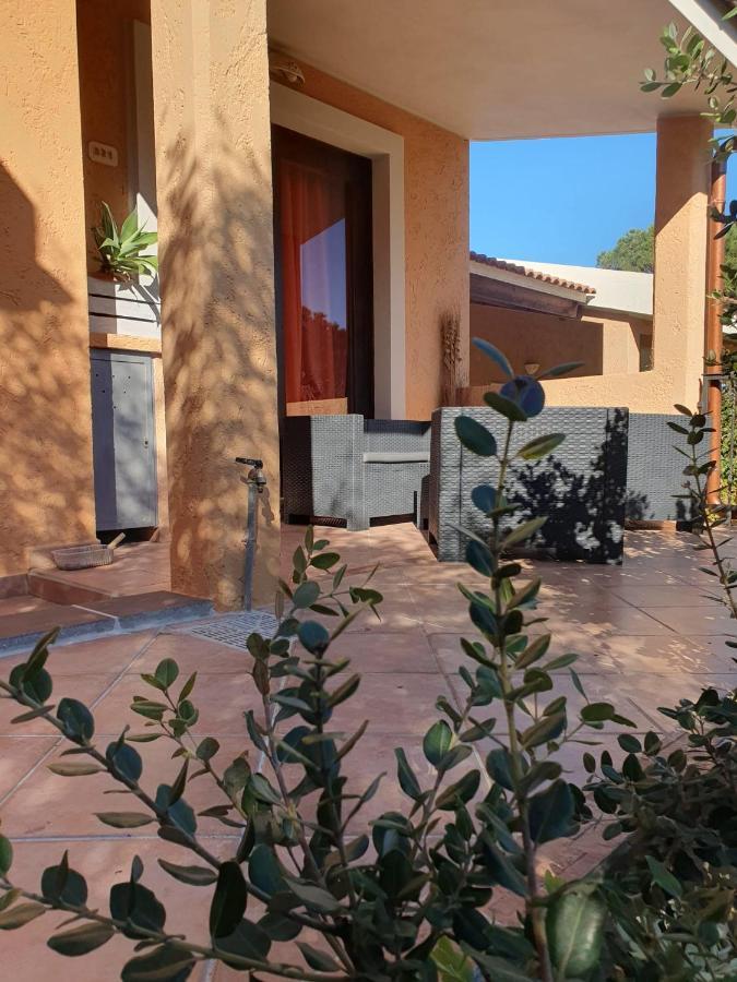 Villetta Porto Corallo Vista Mare Вилапуцу Екстериор снимка